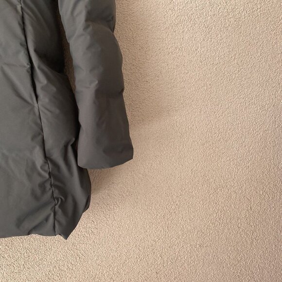 Uniqlo Womens Long Two Way Zip Hooded Ultra Light Down Packable Gray Size XS - Picture 9 of 16